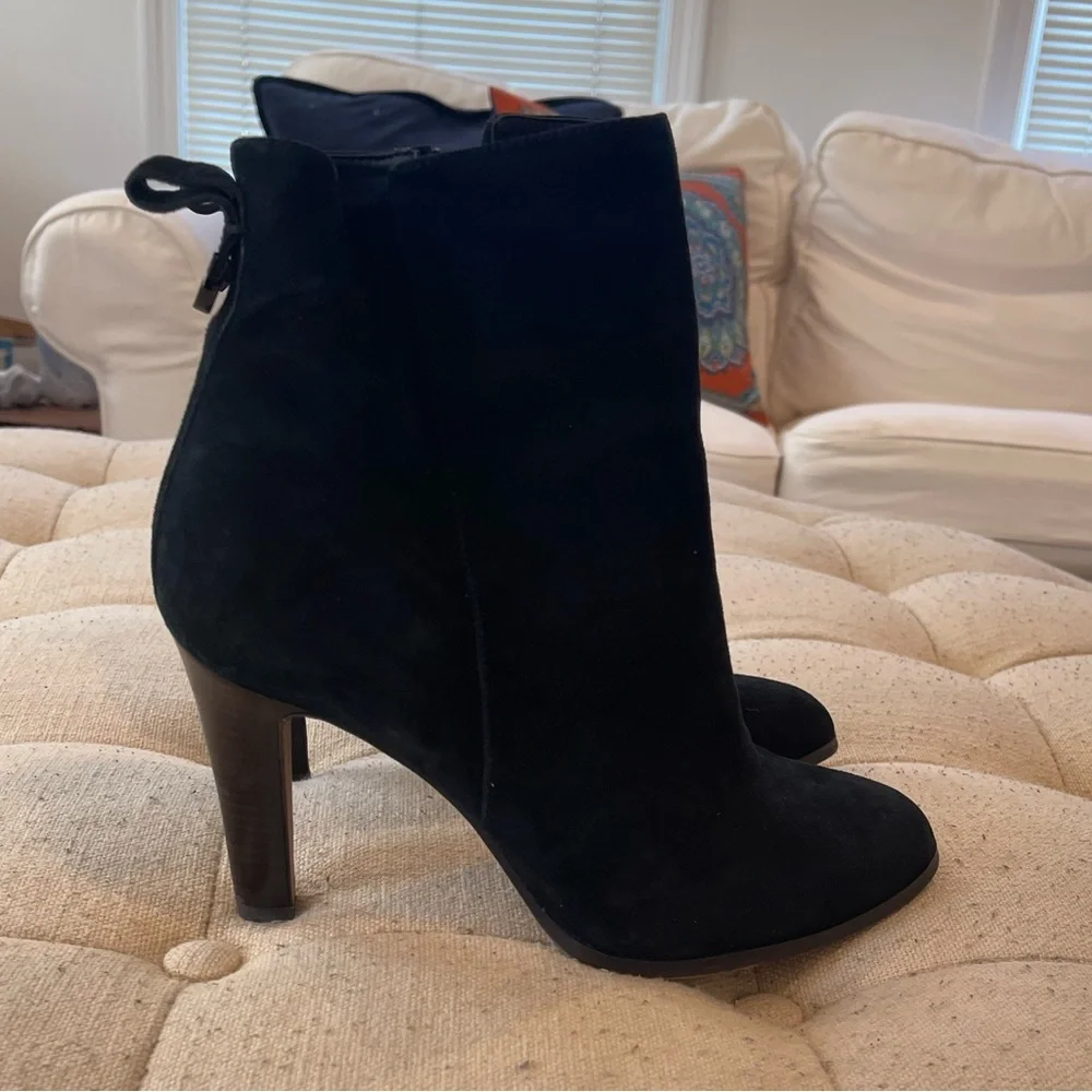 Coach women’a black suede high heel booties - Picture 4 of 13